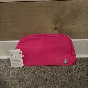 Lululemon Everywhere Belt Bag 1L